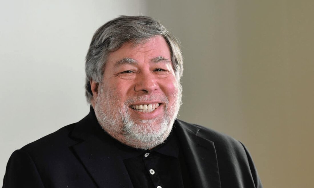 Der Technologieunternehmer, Philanthrop und Mitbegründer des multinationalen Technologiegiganten Apple, Steve Wozniak, hat Elon Musk, den milliardenschweren CEO von Tesla und auch Eigentümer und CEO von Twitter, dafür kritisiert, dass er das Versprechen, selbstfahrende Autos auf den Markt zu bringen, nicht erfüllt hat. Wozniak sagte auch, Tesla könne töten, und bezeichnete das Automodell als Beispiel für künstliche Intelligenz (KI), die „schief gelaufen“ sei. Wozniak knallt Musk auf gescheitertes Versprechen In einem kürzlichen Interview mit CNN wurde Steve Wozniak nach seiner Beziehung zu Elon Musk gefragt, wobei ersterer antwortete, dass er den Tesla- und Twitter-Chef weder getroffen noch mit ihm gesprochen habe. &hellip;