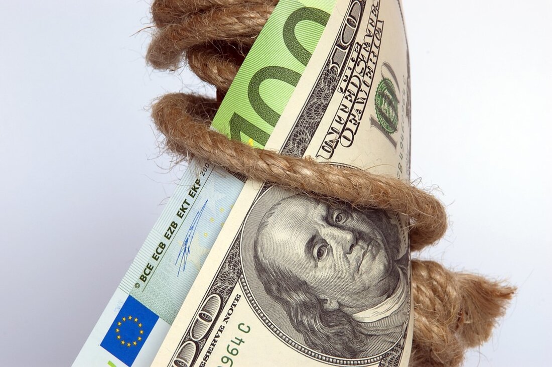 Arkham, eine Kryptowährung, ist derzeit auf dem Vormarsch und erreichte kürzlich einen Höchstwert von 1,73 US-Dollar. Allerdings weist sie Anfälligkeiten für weitere Rückgänge auf. Der rasche Anstieg des Preises über die Marke von 0,70 US-Dollar lässt darauf schließen, dass ein Anstieg ohne solide Prinzipien zu einem Rückgang führen könnte. Hier sind einige wichtige Statistiken über den Arkham-Preis: Aktuell liegt der Preis bei 0,6339 US-Dollar. Der Marktwert beträgt 94.776.925 US-Dollar und die Gesamtquelle von Arkham beläuft sich auf 150.000.000 ARKM. Die Gesamtquelle von Arkham liegt bei 625.893.030 US-Dollar und die Kryptowährung befindet sich auf dem 250. Platz in der Coinmarketcap-Rangliste. Es …