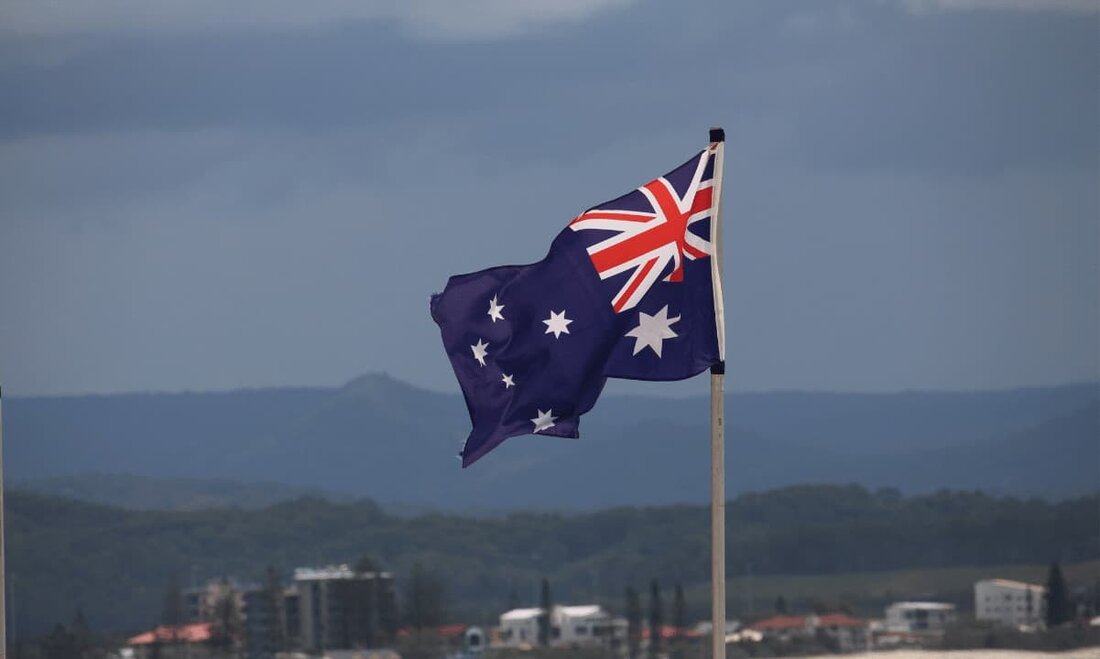 Das australische Finanzministerium wird höchstwahrscheinlich die Durchsetzung neuer Kryptowährungsregeln bis Mitte 2024 oder sogar 2025 verschieben. Es wurde erwartet, dass die lokale Regierung bis Ende 2022 Vorschriften erlassen würde. Einige erwarteten, dass die Behörden dies in diesem Jahr überstürzen würden, insbesondere nach den zahlreichen Zusammenbrüchen und Anlegerverlusten, die den Sektor in letzter Zeit untergraben haben. Keine Eile Dokumente, die gemäß den Gesetzen zur Informationsfreiheit veröffentlicht wurden enthüllt dass sich die australische Regierung Zeit nehmen wird, bevor sie einen umfassenden Regulierungsrahmen für den lokalen Kryptowährungssektor festlegt. Das Entscheidungsgremium wird die Angelegenheit in Q2 und Q3 dieses Jahres prüfen und könnte die …