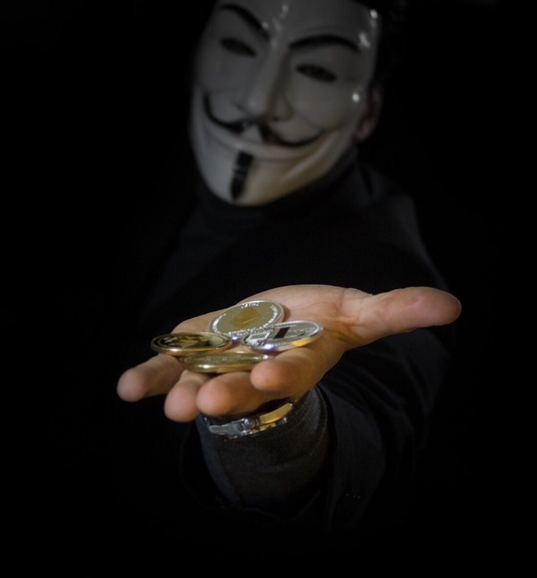 Bitcoin (BTC) ist weiterhin das Gesprächsthema vieler Investoren, da 73 % der BTC-Inhaber am 6. Juli profitabel waren. Dies geht aus Daten von IntoTheBlock hervor, die auch zeigen, dass 29 % des gesamten BTC-Angebots in den letzten fünf Jahren nicht bewegt wurden. Der CEO von BlackRock, Larry Fink, erklärte kürzlich, dass BTC ein internationaler Vermögenswert sei und eine Rolle bei der Digitalisierung von Gold spielen werde. Diese Aussage verstärkte das positive Bild von BTC zusätzlich. Ein weiterer Grund zur Freude war ein Tweet des Analysten Willy Woo, der darauf hinwies, dass die Adoptionsrate von BTC derzeit bei 4 % der &hellip;