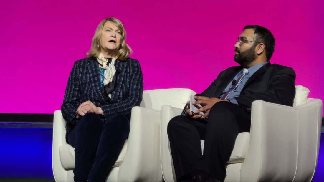 Die kryptounterstützenden republikanischen Politiker Patrick McHenry und Cynthia Lummis stellten beim Consensus 2023 die neuesten Updates zur Gesetzgebung für digitale Assets bereit – und sie sind sehr optimistisch. Ersterer glaubt, dass Präsident Biden innerhalb der nächsten 12 Monate den ersten Gesetzesentwurf unterzeichnet haben wird, der direkt Regeln für die Kryptowährung festlegt. Fortschritte bei der Lummis-Rechnung Während ihrer Podiumsdiskussion am Freitag stellte Lummis zunächst klar, dass die nächste Tranche ihres Gesetzentwurfs zur Regulierung digitaler Vermögenswerte, der Responsible Financial Innovation Act, dem Senat innerhalb der nächsten 6 bis 8 Wochen vorgelegt wird Die Gesetzgebung – die gemeinsam mit Senatorin Kirsten Gillibrand verfasst …