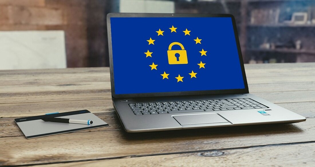 Südkoreas Digital Asset Exchange Association (DAXA) hat kürzlich neue ethische Standards bekannt gegeben, um die Informationsasymmetrie auf dem Kryptowährungsmarkt zu beseitigen. Die Allianz, bestehend aus großen Kryptowährungsbörsen wie Upbit, Bithumb und Coinone, hat diese Standards eingeführt, um verantwortungsvolle und ethische Praktiken in der Branche der virtuellen Vermögenswerte zu fördern. Die DAXA hat zwei Standards eingeführt: Die DAXA Internal Control Standards und den Code of Ethical Conduct for Virtual Asset Operators. Diese Standards sollen die Transparenz, den Verbraucherschutz und die allgemeine Integrität auf dem Markt verbessern. Einer der wichtigsten Punkte der Standards besagt, dass Kryptowährungsbörsen, die der DAXA angehören, einen externen &hellip;