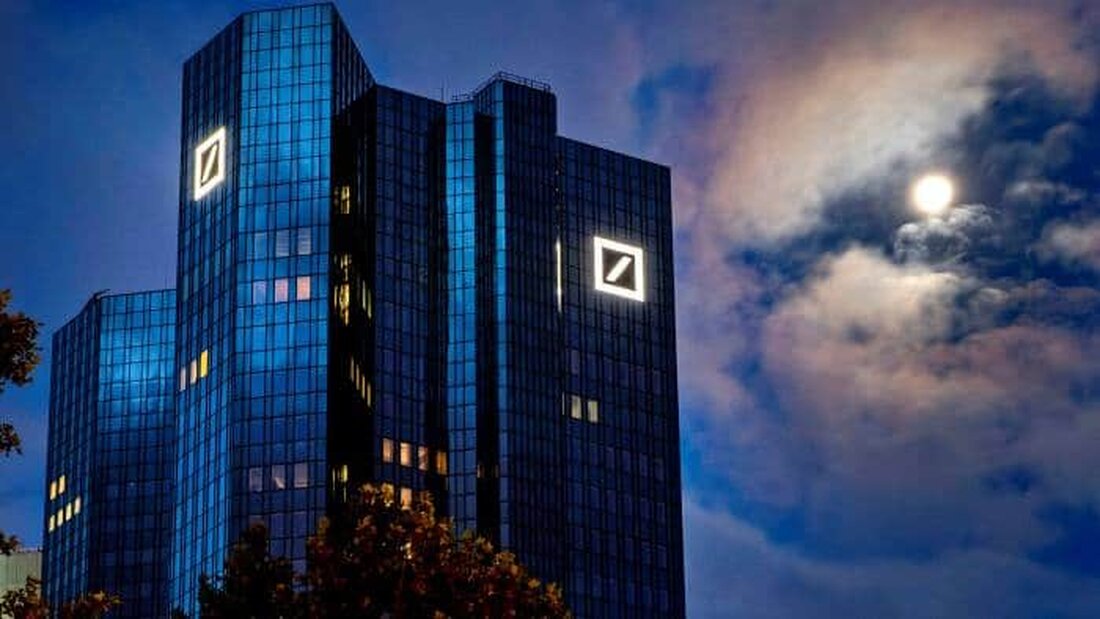 Berichten zufolge hat die größte Bank Deutschlands gemessen an der Bilanzsumme – die Deutsche Bank – eine Regulierung beantragt Erlaubnis zur Aufnahme der Tätigkeit als Kryptoverwahrer. Die DZ Bank – ein weiteres führendes Finanzinstitut des Landes – hat in diesem Bereich bereits Fortschritte gemacht und eine Partnerschaft mit Metaco und Harmonize geschlossen, um institutionellen Kunden die Verwahrung digitaler Vermögenswerte anzubieten. Aktuelle Bloomberg-Berichterstattung informiert dass die Deutsche Bank (die größte deutsche Bank mit Millionen von Kunden und einer Bilanzsumme von mehr als 1,4 Billionen US-Dollar) bei der Bundesanstalt für Finanzdienstleistungsaufsicht (BaFin) den Aufbau ihres „Geschäfts für digitale Vermögenswerte und Verwahrung“ beantragt &hellip;