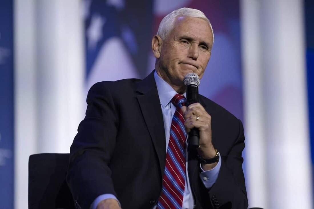 Mike Pence – ehemaliger Vizepräsident der Vereinigten Staaten – glaubt, dass sein Land aufgrund der unverantwortlichen Fiskalpolitik der Regierung in den nächsten 25 bis 30 Jahren auf dem Weg in eine Schuldenkrise ist. Innerhalb von 3 Jahrzehnten behauptete er, dass die Schulden der Nation auf 150 Billionen Dollar ansteigen könnten. Unüberwindbare Schulden In einem (n Interview In der Squawk Box von CNBC kommentierte Pence am Mittwoch das Rekordhoch der Vereinigten Staaten Inflationdie ihre Ursache weitgehend auf „unnötig“ festnagelt Covid-Hilfsausgaben von der Demokratischen Partei im Jahr 2021. Das „eigentliche Problem“ betrifft jedoch die US-Staatsverschuldung, für die Präsident Joe Bidens derzeitige Politik &hellip;
