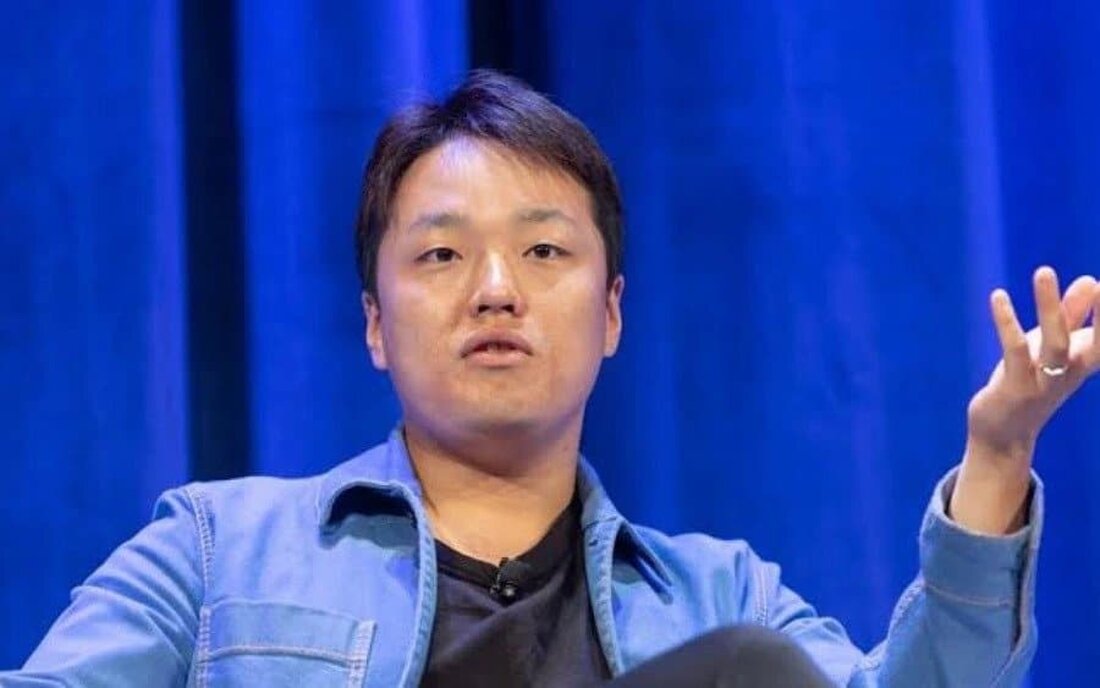 Der berüchtigte Mitbegründer von Terraform Labs hat Berichten zufolge sein Angebot gegen die US-Börsenaufsichtsbehörde SEC verloren. Letzterer darf nun Aufzeichnungen bei der Monetary Authority of Singapore (MAS) einholen, die mehr Details darüber enthalten könnten, wie der 31-jährige Entwickler Luna Foundation Guard verwaltet hat und ob er am letztjährigen Zusammenbruch von LUNA/UST beteiligt war. Zahlreiche Behörden, Wachhunde und Staatsanwälte behaupteten, Kwon sei der Hauptschuldige an dem milliardenschweren Absturz. Er bleibt in Montenegro in Haft, nachdem ihn die örtlichen Behörden im März festgenommen hatten. Die SEC schlägt erneut zu Laut einer aktuellen Bloomberg Abdeckunglehnte der US-Bezirksrichter Jed Rakoff Kwons Antrag ab, die …