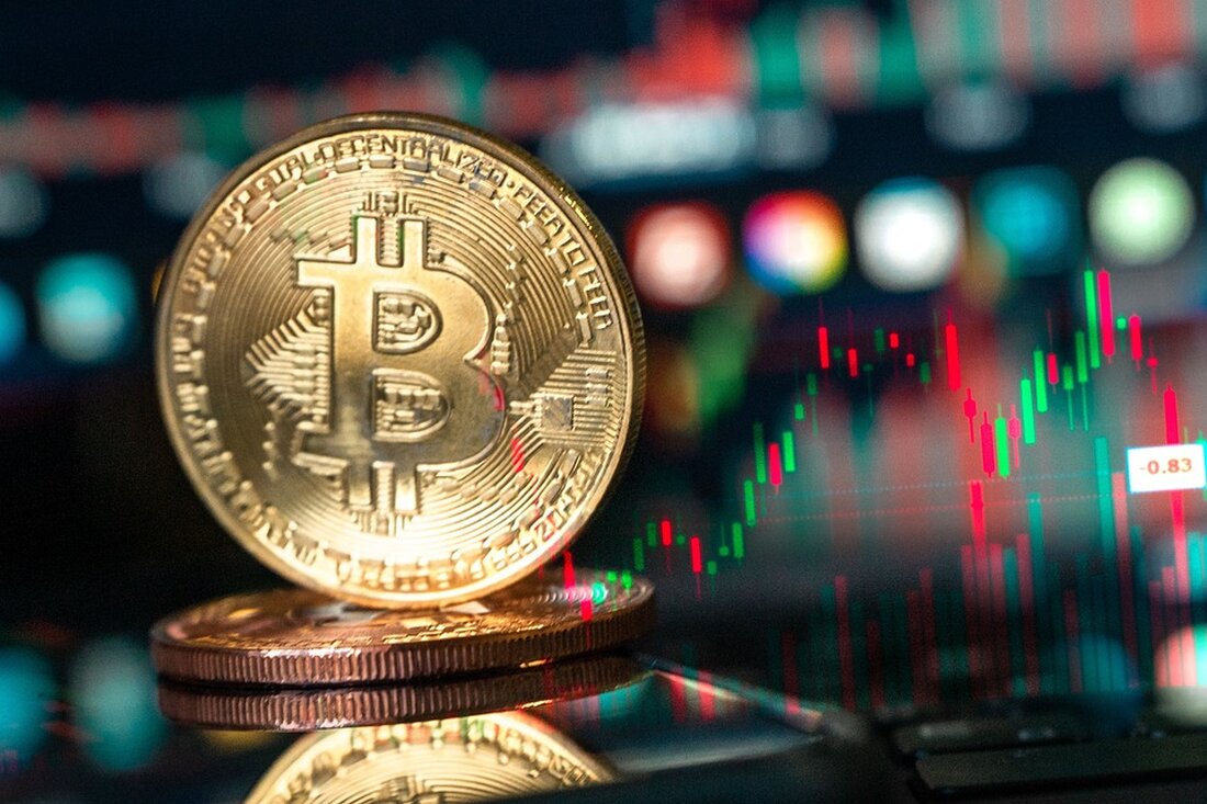 House of Doge: Die neue Dogecoin-Reserve Die Dogecoin Foundation hat einen neuen Unternehmensarm namens House of Doge ins Leben gerufen und dabei eine offizielle Dogecoin-Reserve in Höhe von 10 Millionen DOGE geschaffen. Dieses Unternehmen betrachtet die Reserve als einen Beweis für ein innovatives Zahlungsökosystem. Die Doge-Reserve: Garant für Liquidität House of Doge hat den 10-Millionen-DOGE-Kauf getätigt, der zum Zeitpunkt der Ausstellung etwa 1,83 Millionen US-Dollar wert war. Im Gegensatz zu den meisten strategischen Reserven dient diese Reserve nicht als Absicherung, sondern garantiert die Liquidität, um den Benutzern ein besseres Erlebnis zu bieten. Michael Galloro, ein gewähltes Vorstandsmitglied von House of &hellip;