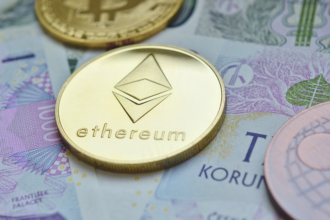Einspruchsgeschwätz der SEC belastete die Anlegerstimmung Es war eine ruhige Sonntagssitzung ohne Krypto-Ereignisse, die den Ausschlag geben könnten. Ein Abwärtstrend bei den Zuflüssen von Zusagen spiegelte eine gemischte Stimmung gegenüber dem Urteil SEC gegen Ripple Court wider, wobei weiterhin Berufungsgespräche die Runde machten. Der frühere SEC-Anwalt John Reed Stark äußerte eine weniger positive Meinung zum Gerichtsurteil. Stark sagte Folgendes zum Programmatic-Sales-Urteil: „Der Wandel von einem Token zu einem ‚kein Wertpapier‘ erfolgt, weil davon ausgegangen wird, dass der Einzelhändler nicht versteht, was er kauft, und, wie es bei jeder Wertpapierbörse der Fall ist, nicht genau weiß, wer der Verkäufer ist.“ Dieses …
