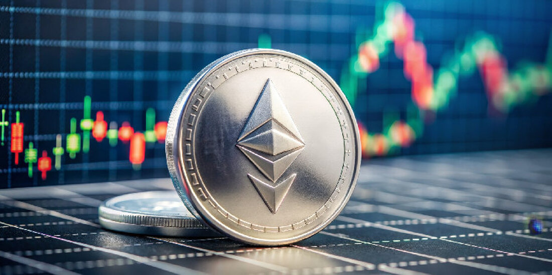 Marktanalyse: Ethereum auf dem Tiefpunkt des Jahres 2025 Die aktuelle Marktstimmung rund um Ethereum befindet sich auf dem niedrigsten Stand des Jahres 2025. Im Vergleich zu Bitcoin und anderen großen Kryptowährungen hat Ethereum in letzter Zeit an Wert und Interesse verloren. Diese Entwicklung wirft Fragen zur zukünftigen Stabilität und dem Wachstumspotenzial der zweitgrößten Kryptowährung nach Marktkapitalisierung auf. Während Bitcoin weiterhin eine positive Performance zeigt und das Vertrauen der Anleger zurückgewinnt, bleibt Ethereum hinter den Erwartungen zurück. Diese Divergenz in der Marktreaktion könnte verschiedene Ursachen haben, darunter technologische Herausforderungen, regulatorische Unsicherheiten oder Konkurrenz durch alternative Blockchain-Projekte. Es ist wichtig, die Entwicklungen …