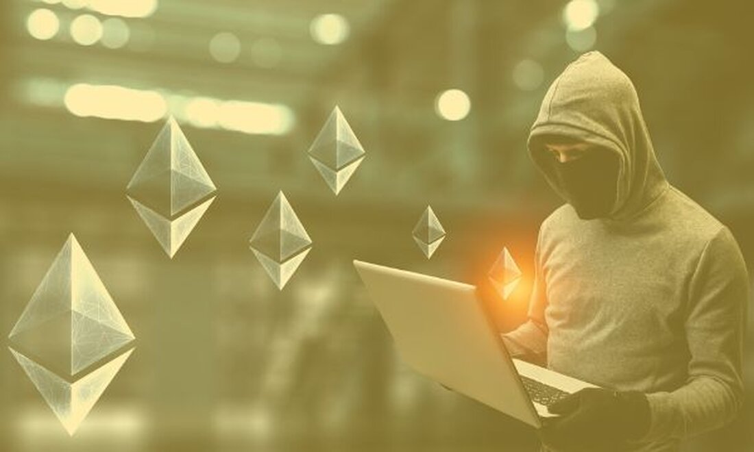 Am 16. März nahm der 200-Millionen-Dollar-Hack des Euler Finance-Kreditprotokolls eine unerwartete Wendung, als der Täter offenbar das Angebot von 20 Millionen Dollar ablehnte, indem er 1.000 ETH (im Wert von 1,65 Millionen Dollar) durch Tornado Cash mischte. Laut PeckShield führte der Angreifer zehn Transaktionen in Tornado Cash durch. In jedem schickten sie 100 ETH an eine Zwischenadresse. Infolgedessen hat der Hacker nun 1.000 ETH in Tornado Cash verschleiert und hat 1.500 ETH in der Adresse, die zur Durchführung des Angriffs verwendet wurde – was es für Euler Finance (und die Strafverfolgungsbehörden) extrem schwieriger macht, die IRL zu verfolgen. #PeckShieldAlert @eulerfinance …