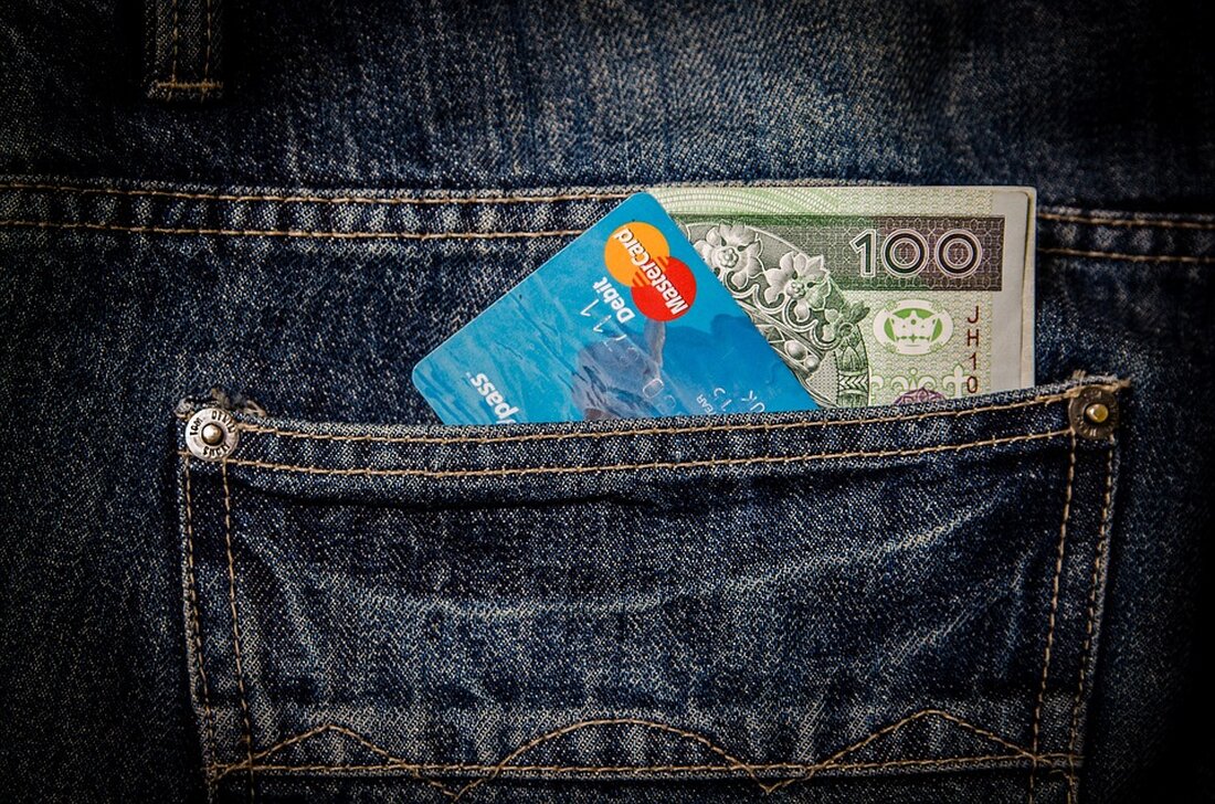 Gnosis, ein bekanntes Blockchain-Projekt, hat eine neue Zahlungslösung angekündigt, die in Zusammenarbeit mit Visa entwickelt wurde. Mit dieser Partnerschaft möchte Gnosis das Zahlungssystem weiterentwickeln und seinen Nutzern eine benutzerfreundliche und sichere Zahlungsmethode bieten. Die Integration von Visa in das Gnosis-Netzwerk ermöglicht es den Nutzern, Zahlungen in Kryptowährungen schnell und einfach abzuwickeln. Dabei wird die Sicherheit der Transaktionen durch die Blockchain-Technologie gewährleistet. Als eines der größten Zahlungsdienstleistungsunternehmen weltweit bringt Visa seine umfangreiche Expertise im Bereich digitaler Zahlungen in die Zusammenarbeit mit Gnosis ein. Die neue Zahlungslösung von Gnosis und Visa ist ein wichtiger Schritt in der Weiterentwicklung der Blockchain-Technologie. Sie ermöglicht …
