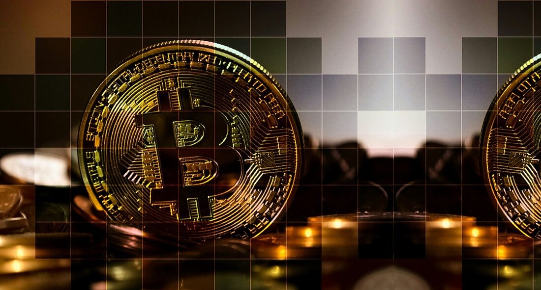 Der Bitcoin hat in den letzten Monaten ein starkes institutionelles Interesse erfahren, ebenso wie das Interesse des Mainstreams an der gesamten Kryptowährungsbranche. Dies führte dazu, dass das Handelsvolumen von Bitcoin im ersten Halbjahr 2023 explodierte und an verschiedenen Börsen 4,2 Billionen Dollar überschritt. Laut bitcoinity.org erreichte das BTC-Handelsvolumen in den Kryptobörsen in der gesamten ersten Jahreshälfte schließlich das Rekordhoch von 4,2 Billionen Dollar. Dabei verzeichnete der März mit 1,2 Billionen Dollar das höchste monatliche BTC-Handelsvolumen. Das vergangene Jahr war ein schwieriges Jahr für Bitcoin und die gesamte Kryptowährungsbranche. Marktanalysten prognostizierten zunächst einen weiteren Rückgang für BTC. Doch der Preis begann &hellip;
