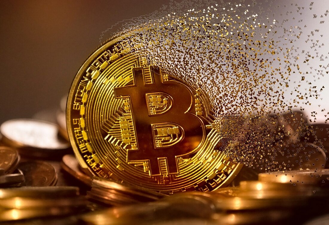 Huobi, eine der größten Kryptowährungsbörsen der Welt, kämpft nicht nur mit den Auswirkungen der Regulierungsoffensive, sondern auch mit einem schwindenden Krypto-Guthaben. Laut dem Kryptomarktexperten Willy Woo ist die Menge an Bitcoin (BTC) in den Wallets von Huobi von 410.000 BTC im Jahr 2020 auf derzeit nur noch 26.000 BTC gesunken. Auch die Guthaben bei Ethereum (ETH) und Tether (USDT) sollen laut Woo stagnieren. Die Regulierungskampagne der Securities and Exchange Commission (SEC) in den USA hat bereits zu einem Rückgang der Reserven bei verschiedenen Kryptowährungsbörsen geführt, nachdem Binance und Coinbase mit Klagen konfrontiert wurden. Coinphony berichtete, dass mehr als 2 Milliarden &hellip;