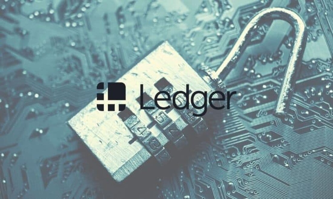Der Krypto-Hardware-Wallet-Anbieter Ledger wird seine Pläne zur Einführung seines Dienstes zur Wiederherstellung privater Schlüssel verschieben, nachdem er nach seiner Ankündigung letzte Woche heftige Gegenreaktionen erhalten hatte. Die Kontroverse, die allgemein Fragen zur Sicherheit und Vertrauenswürdigkeit von Ledger-Geräten aufwarf, hat das Unternehmen dazu inspiriert, seine Open-Source-Roadmap zu beschleunigen. Ledgers Entschuldigung Pascal Gauthier, CEO von Ledger, veröffentlichte am Dienstag zunächst einen öffentlichen Entschuldigungsbrief für die Art und Weise, wie Ledgers „Recover“-Service ursprünglich der Öffentlichkeit kommuniziert wurde. „Unser unbeabsichtigter Kommunikationsfehler hat alle überrascht und die Fähigkeit unserer Kunden beeinträchtigt, Ledger Recover genau zu verstehen“, sagte Gauthier. „Wir hatten nie vor, Sie zu überraschen.“ &hellip;