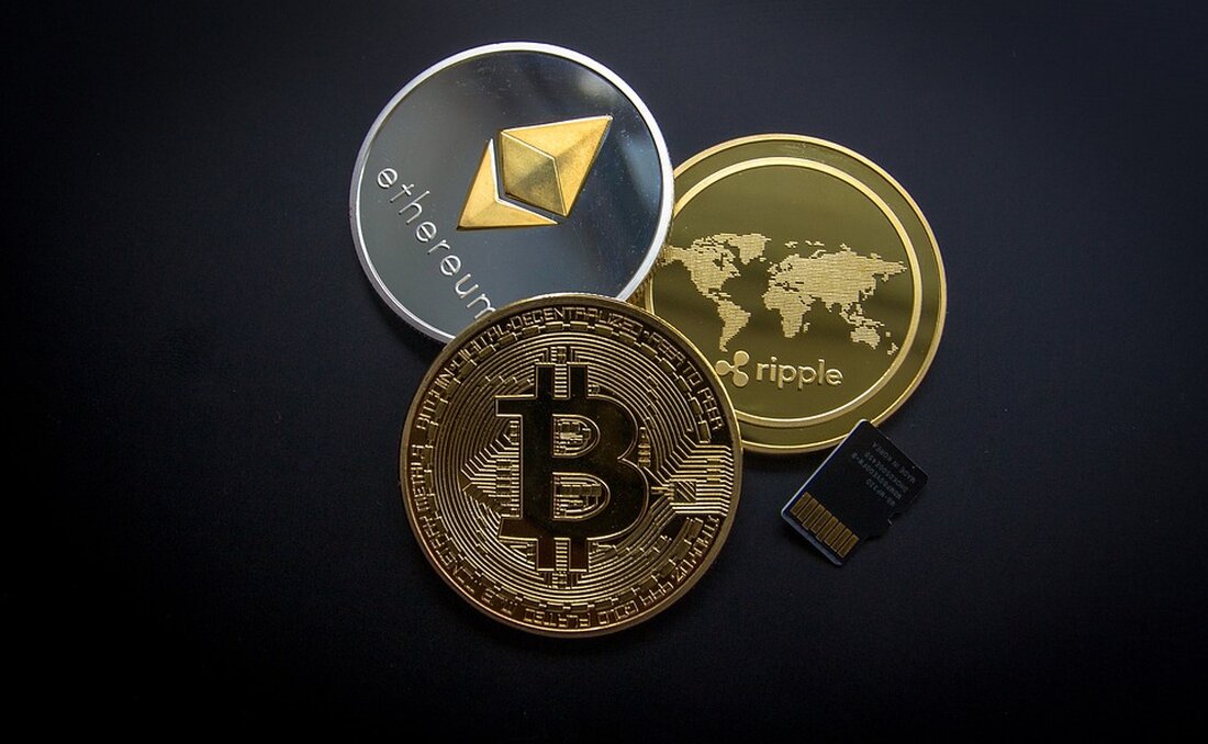 Matrixport, Anbieter von Kryptowährungsdiensten, hat einen erstaunlichen Preis für Bitcoin ($BTC) bis Ende 2024 prognostiziert. Das Unternehmen geht davon aus, dass ein Bitcoin dann bis zu 125.000 US-Dollar wert sein könnte. Matrixport war eines der wenigen Unternehmen, das letztes Jahr eine positive Haltung gegenüber Bitcoin geäußert hat. Die aktuelle Vorhersage basiert auf historischen Daten, die ein Muster zeigen: Nachdem ein Bärenmarkt endet, folgt oft ein robuster Bullenmarkt, der mehrere Monate anhält. Die Bestätigung des Endes eines Bärenmarkts erfolgt laut Matrixport, wenn der Preis zum ersten Mal seit mindestens einem Jahr ein 12-Monats-Hoch erreicht. Kürzlich hat Bitcoin die Marke von 31.000 &hellip;