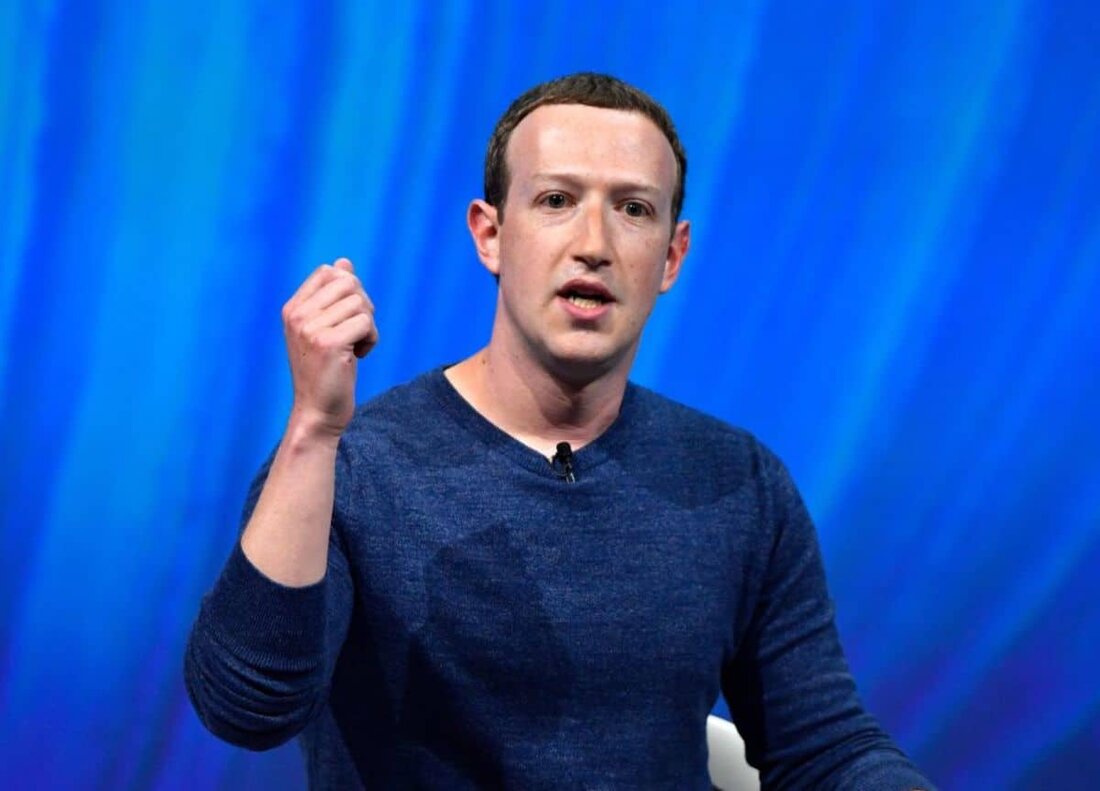 Das Metaverse-Angebot von Mark Zuckerberg erwies sich für das Unternehmen inmitten einer anhaltenden Baisse als kostspielig, da Reality Labs im Jahr 2022 13,7 Milliarden US-Dollar verlor. Laut der Gewinnmitteilung von Meta verzeichnete der Metaverse-Zweig des Unternehmens im vierten Quartal einen Betriebsverlust von 4,28 Milliarden US-Dollar, was die Gesamtsumme für das Jahr nach unten zog. Facebook wurde im Herbst 2021 in Meta umbenannt, als Zuckerberg seine Bemühungen verdoppelte, ein digitales Universum zu schaffen, in dem Menschen arbeiten, einkaufen, spielen und lernen können. Da sich die Akzeptanz von Metaverse im Jahr 2022 aufgrund der turbulenten Marktbedingungen jedoch verlangsamt hat, forderten die Investoren …