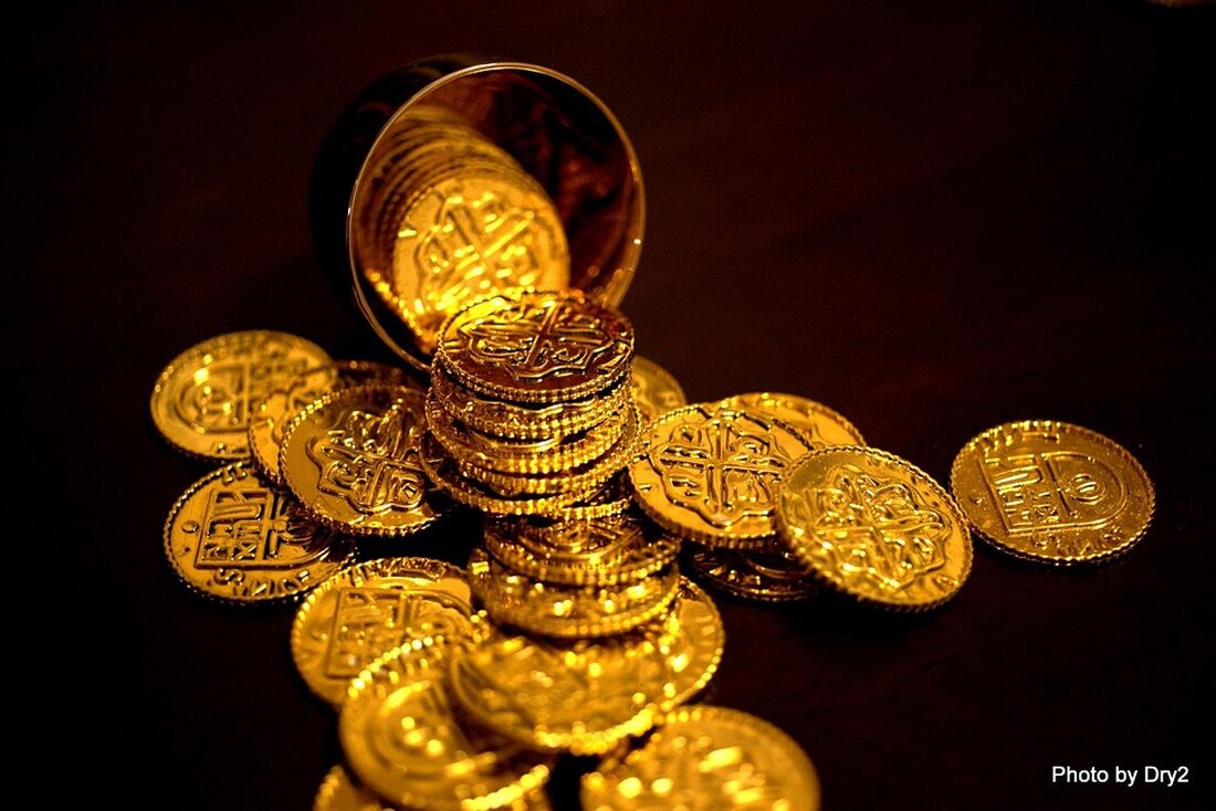 Michael Saylor erklärt Bitcoin-Prognose von 13 Millionen US-Dollar für die nächsten 20 Jahre Michael Saylor, der CEO von Strategy, hat auf dem Digital Asset Summit eine gewagte Prognose für die Zukunft von Bitcoin abgegeben. Er bezifferte den Preis der Kryptowährung in den kommenden 20 Jahren auf beeindruckende 13 Millionen US-Dollar. In seiner Rede hob Saylor die einzigartigen Eigenschaften von Bitcoin hervor, die es im Kontext einer Asset-Klasse ohne echte Konkurrenten zu einer knappen digitalen Ware machen. Er äußerte: &quot;Ich kann hier stehen und sagen, ich denke, Bitcoin wird in 20 Jahren 13 Millionen US-Dollar wert sein.&quot; Wertspeicher durch feste Versorgung &hellip;