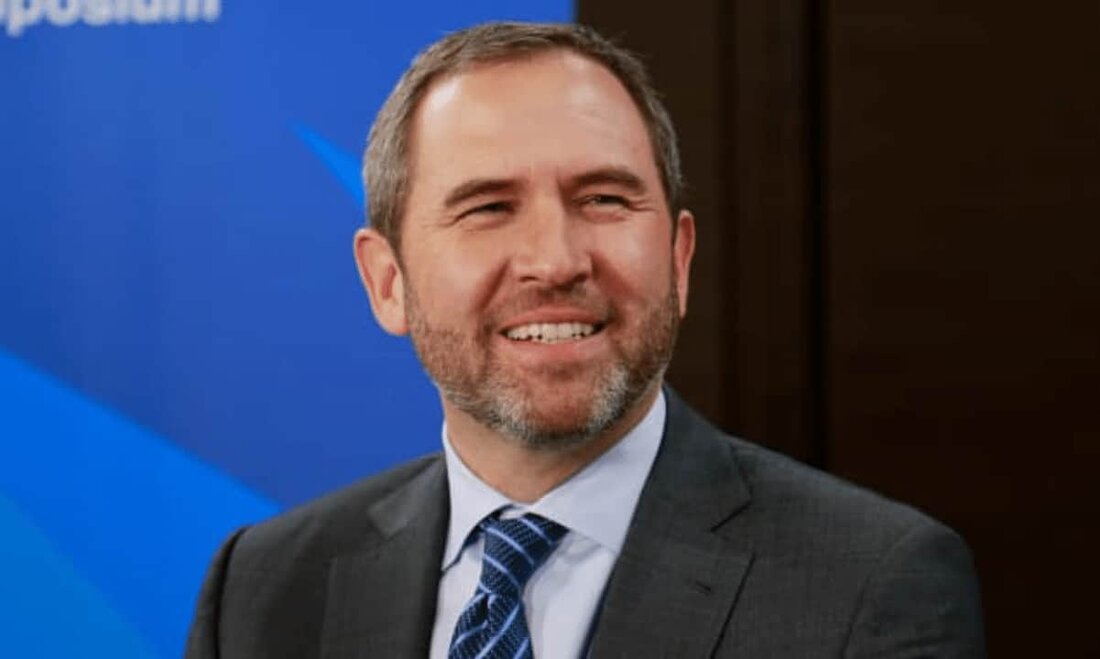 Brad Garlinghouse – Chief Executive Officer von Ripple – glaubt, dass die USA aufgrund regulatorischer Unsicherheit bereits hinter anderen Nationen in Krypto zurückbleiben. Er verglich das Potenzial der Technologie mit dem Internet und hob Amerikas Entscheidung hervor, es in den 1990er Jahren zu nutzen, obwohl seine Vorzüge damals relativ unbekannt waren. Die USA holen jetzt auf In einer kürzlichen Interview für Bloomberg argumentierte Garlinghouse, dass Länder wie Australien, Japan, Singapur, Großbritannien und die Schweiz bereits umfassende Regeln für den Kryptowährungssektor auferlegt und damit Investoren und Unternehmer ermutigt hätten, auf ihrem Boden zu operieren: „Es gibt viele Länder, die sich Zeit &hellip;