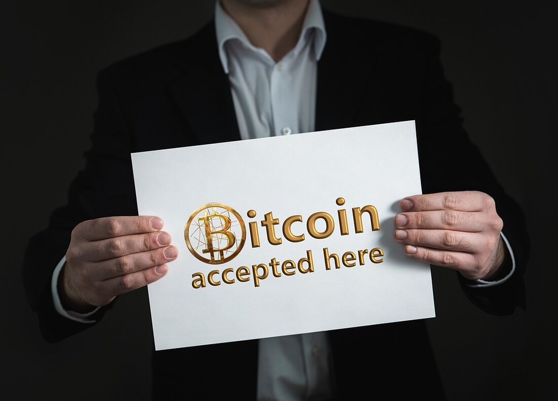 Die SEC bleibt weiterhin hart bei der Ablehnung von Spot-Bitcoin-ETFs, während gleichzeitig die Genehmigung von Leveraged Bitcoin Futures-ETFs erfolgt. Dieses Missverhältnis wurde in einem Brief unserer Anwälte an den DC Circuit hervorgehoben. In dem Brief wurde betont, dass die einzige Lösung für die ungleiche Behandlung von Bitcoin-basierten ETPs darin besteht, den vorgeschlagenen Spot-Bitcoin-ETPs, wie dem von Grayscale, den Handel zu ermöglichen. Es ist erwähnenswert, dass mehrere Unternehmen, darunter BlackRock und ARK Investment Management, bei der SEC Anträge für Spot-Krypto-ETFs eingereicht haben. Jedoch wurden diese Anträge von SEC-Beamten als nicht „klar genug und umfassend“ bezeichnet. Aufgrund dieser Ablehnung haben einige Unternehmen &hellip;