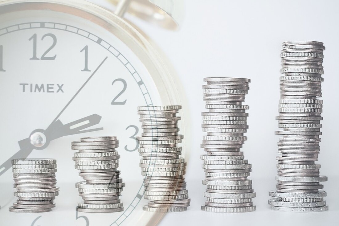 Sequoia Capital, eines der renommiertesten Risikokapitalunternehmen der Welt, hat kürzlich den Weggang einiger bekannter Persönlichkeiten bekannt gegeben. Michael Moritz und Mike Vernal, langjährige Partner des Unternehmens, haben sich entschieden, neue Wege zu gehen. Zusätzlich werden auch Michelle Fradin und Daniel Chen das Kryptowährungsteam von Sequoia Capital verlassen, das für die Investitionen in führende Kryptoprojekte verantwortlich war, darunter die beliebte FTX-Börse. Der Abgang dieser erfahrenen und angesehenen Mitarbeiter wirft Fragen über die zukünftige Strategie von Sequoia Capital in Bezug auf Kryptowährungsinvestitionen und Anlageschwerpunkte auf. Michael Moritz hat sich durch seine langjährige Tätigkeit bei Sequoia Capital einen Namen gemacht und wesentlich zum …