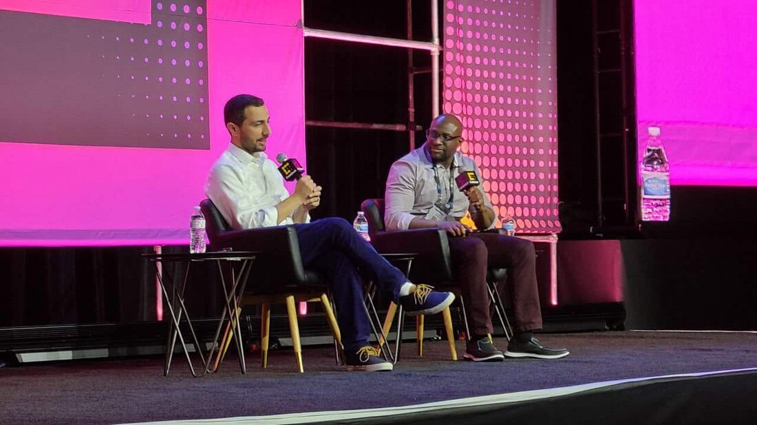 Muneeb Ali, CEO von Stacks, sprach am Freitag auf der Consensus 2023 über das Potenzial von Bitcoin als Abwicklungsschicht und die Wiederbelebung der Entwicklerkultur innerhalb der Community. Ali bemerkte, wie eine kleine, spezifische Änderung an der Basisschicht von Bitcoin eine Vielzahl von Anwendungen freischalten könnte, die über die Schicht-2-Technologie erstellt werden können. Laut dem Entwickler erfordert Bitcoin „sehr wenig Modifikation“ an seiner Basisschicht, um echte „ZK-Rollups“ zu ermöglichen – eine Layer-2-Skalierungslösung für Batch-Transaktionen, die üblicherweise bei Ethereum verwendet wird. „Das sind nur zwei OP-Codes“, sagte Ali, „wie entweder OP STARK-Verifizierung oder OP SNARK-Verifizierung – und das ist möglich.“ Angesichts des …