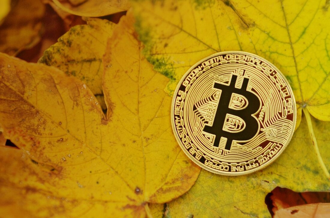 Warnung: Unerwartete Verzögerung im Bitcoin-Netzwerk verursacht ausstehende und unbestätigte Transaktionen Im Bitcoin-Netzwerk ist es zu einem ungewöhnlichen Ereignis gekommen, das die Aufmerksamkeit von Bitcoin-Minern und -Nutzern auf sich zieht. Aufgrund einer unerwartet langen Mining-Zeit eines bestimmten Bitcoin-Blocks (BTC) haben sich Transaktionen angesammelt und sind noch nicht bestätigt worden. Dies ist ein ungewöhnlicher Vorfall, da Bitcoin normalerweise etwa 10 Minuten benötigt, um einen Block zu schürfen. Der Zeitunterschied zwischen den beiden zuletzt von F2pool und Foundry USA abgebauten Blöcken betrug etwa 95 Minuten, was einer Verzögerung von 1 Stunde und 35 Minuten entspricht. Dies hat zu einer Reihe von ausstehenden und …