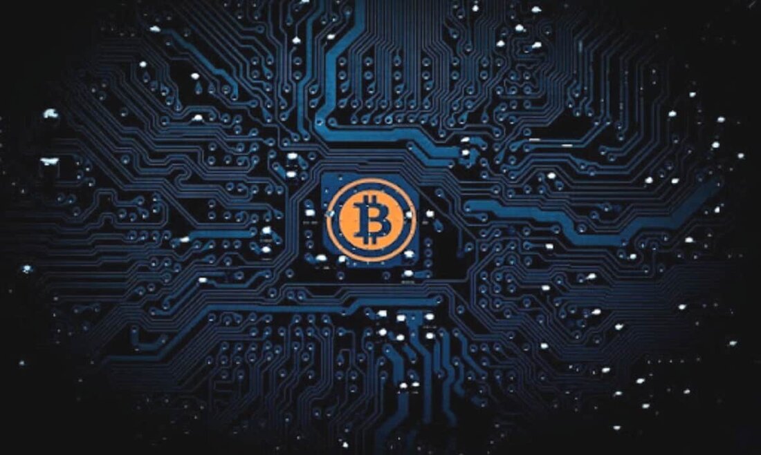 Der neueste Hype in der Kryptowelt dreht sich um den neu eingeführten Bitcoin-Token-Standard (BRC-20), der aufgrund des jüngsten Memecoin-Trends große Aufmerksamkeit und Beliebtheit erlangt hat. Trotz des anhaltenden Hypes unterliegt der Token-Standard immer noch gewissen Einschränkungen in Bezug auf die breitere Kryptolandschaft. Ein aktueller Bericht der führenden Krypto-Börse Bitfinex hat das Potenzial des Token-Standards und die Bedeutung der Identifizierung weiterer Anwendungsfälle hervorgehoben, um seine breite Einführung zu beschleunigen. Der BRC-20-Token-Standard Im März wurde der BRC-20-Token-Standard, bekannt als „Bitcoin Request for Comment“, unter Verwendung des Ordinals-Protokolls etabliert. Das Protokoll wurde ursprünglich entwickelt, um die Erstellung von nicht fungiblen Bitcoin-Tokens (NFTs) durch &hellip;