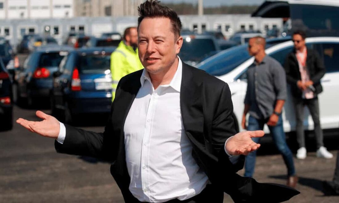 Changpeng Zhao (CZ), CEO von Binance, hat kürzlich Tesla und SpaceX-Chef Elon Musk nach einer scheinbar langen und freundschaftlichen Geschichte zwischen den beiden Parteien entfolgt. Obwohl keiner der beiden Geschäftsführer explizite Hinweise hinterlassen hat, hat Krypto-Twitter einige Theorien darüber, was die Spannungen zwischen den Tech-Milliardären antreiben könnte. Hat Twitter Binance gemieden? Der Twitter-Account @BigCryptoAlert machte am Samstag auf die Wende der Ereignisse aufmerksam und wies darauf hin, dass CZ – dessen Konto Folgt über 1600 Benutzern – Musks nicht mehr mitgezählt Profil darunter. Ein Twitter-Nutzer namens Lucra spekuliert dass CZ sich möglicherweise von Elon distanziert, seit Twitter eToroUS – ein &hellip;