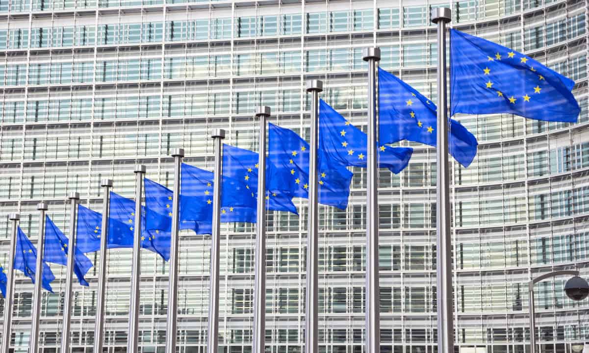 EU Gesetzgeber geben der MiCA Kryptogesetzgebung endgueltige Zustimmung Ein Stablecoin-Bankrun könnte ein „systemisches Risiko“ für das Finanzsystem darstellen: EU-Wachhund